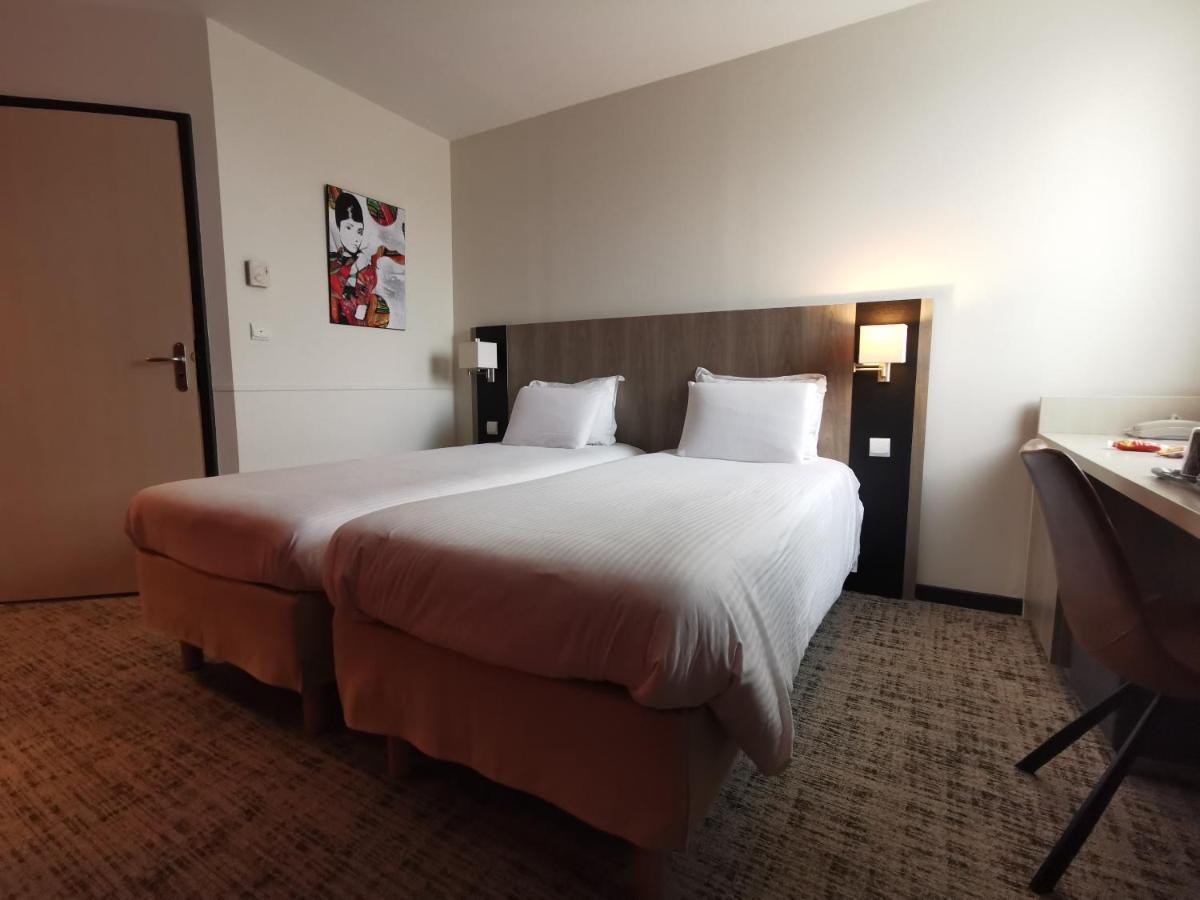 Hotel Kyriad 3*